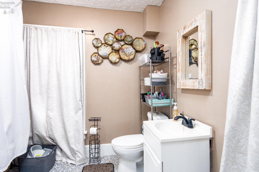 132 Hamilton Street, Bellevue, 44811, 2 Bedrooms Bedrooms, ,2 BathroomsBathrooms,Residential,For Sale,Hamilton,20260423