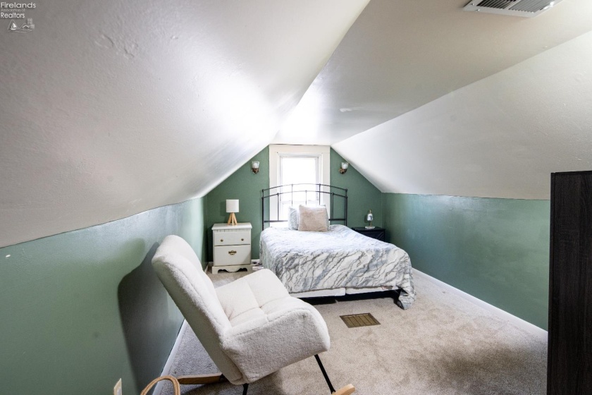 132 Hamilton Street, Bellevue, 44811, 2 Bedrooms Bedrooms, ,2 BathroomsBathrooms,Residential,For Sale,Hamilton,20260423