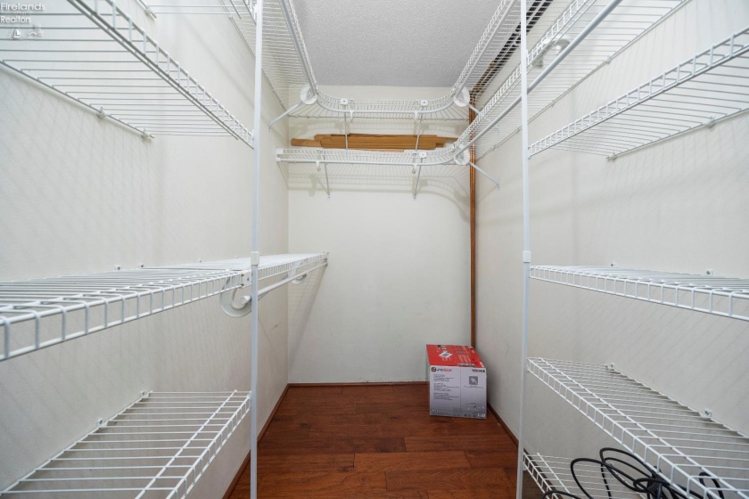 5054 State Route 601, Norwalk, 44857, 6 Bedrooms Bedrooms, ,8 BathroomsBathrooms,Residential,For Sale,State Route 601,20260459