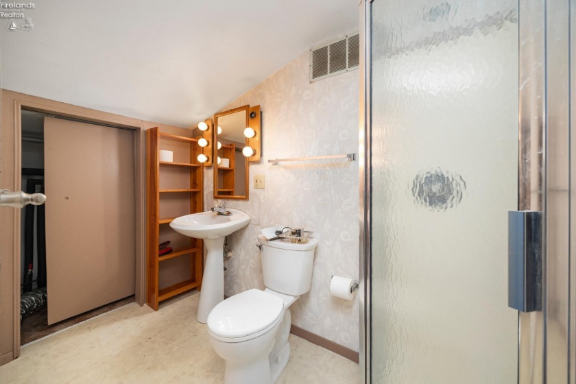 5054 State Route 601, Norwalk, 44857, 6 Bedrooms Bedrooms, ,8 BathroomsBathrooms,Residential,For Sale,State Route 601,20260459