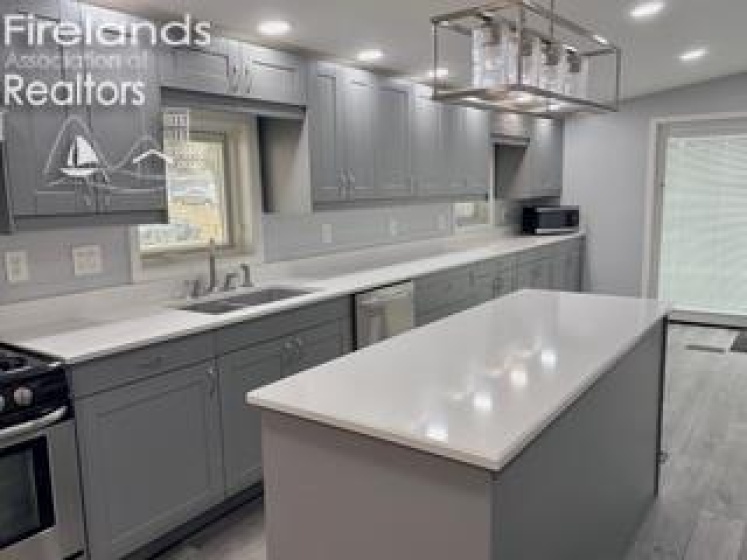 155 Nelson Street, Clyde, 43410, 3 Bedrooms Bedrooms, ,2 BathroomsBathrooms,Residential,For Sale,Nelson Street,20260460