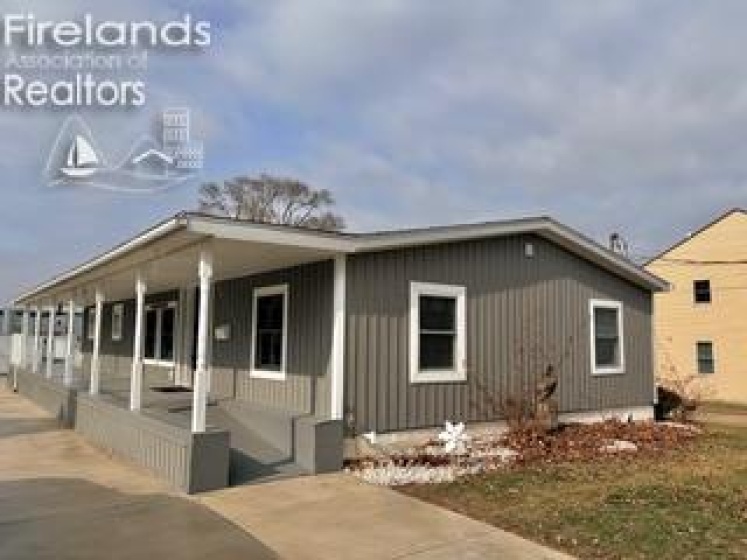 155 Nelson Street, Clyde, 43410, 3 Bedrooms Bedrooms, ,2 BathroomsBathrooms,Residential,For Sale,Nelson Street,20260460