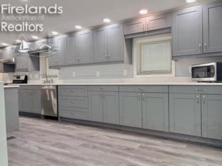 155 Nelson Street, Clyde, 43410, 3 Bedrooms Bedrooms, ,2 BathroomsBathrooms,Residential,For Sale,Nelson Street,20260460