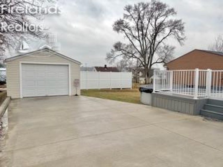 155 Nelson Street, Clyde, 43410, 3 Bedrooms Bedrooms, ,2 BathroomsBathrooms,Residential,For Sale,Nelson Street,20260460