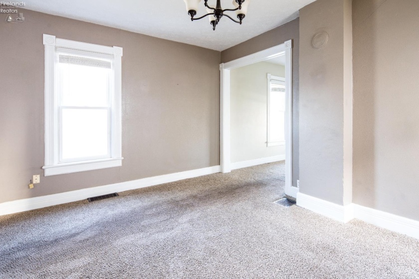 1010 White Avenue, Fremont, 43420, 2 Bedrooms Bedrooms, ,1 BathroomBathrooms,Residential,For Sale,White,20260442