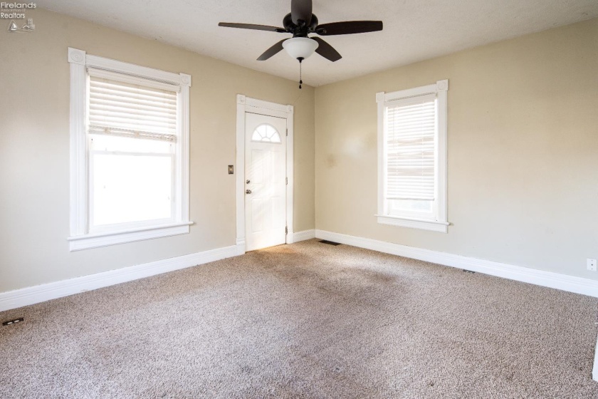 1010 White Avenue, Fremont, 43420, 2 Bedrooms Bedrooms, ,1 BathroomBathrooms,Residential,For Sale,White,20260442