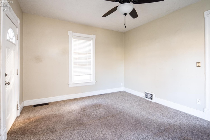 1010 White Avenue, Fremont, 43420, 2 Bedrooms Bedrooms, ,1 BathroomBathrooms,Residential,For Sale,White,20260442