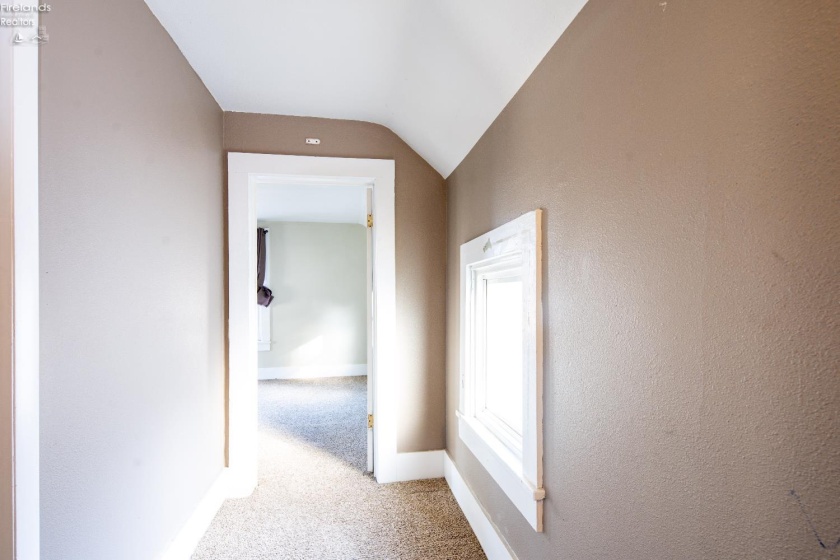 1010 White Avenue, Fremont, 43420, 2 Bedrooms Bedrooms, ,1 BathroomBathrooms,Residential,For Sale,White,20260442