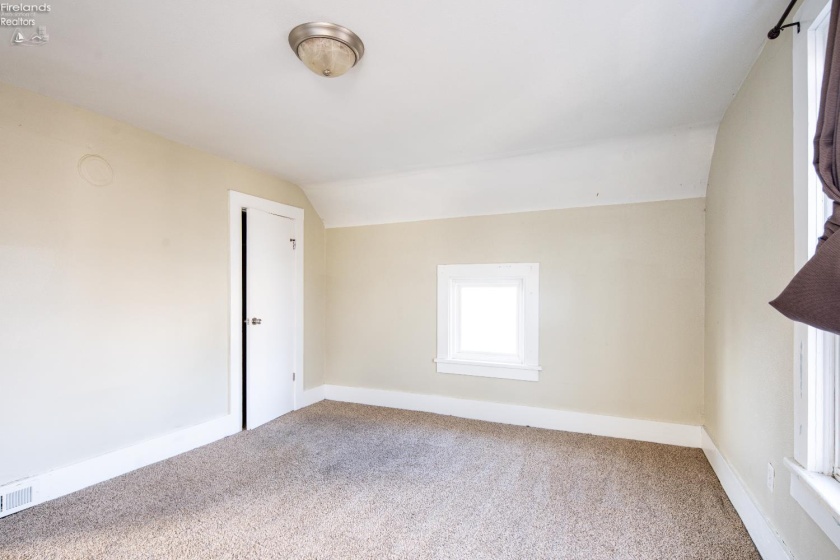 1010 White Avenue, Fremont, 43420, 2 Bedrooms Bedrooms, ,1 BathroomBathrooms,Residential,For Sale,White,20260442