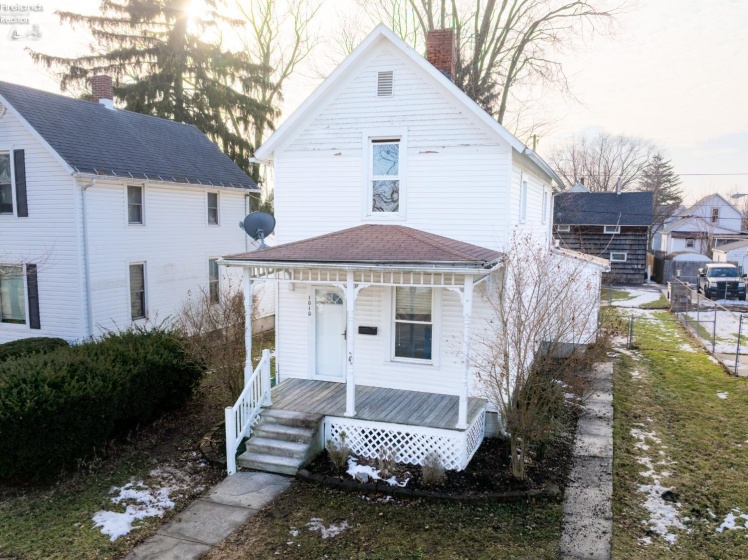 1010 White Avenue, Fremont, 43420, 2 Bedrooms Bedrooms, ,1 BathroomBathrooms,Residential,For Sale,White,20260442