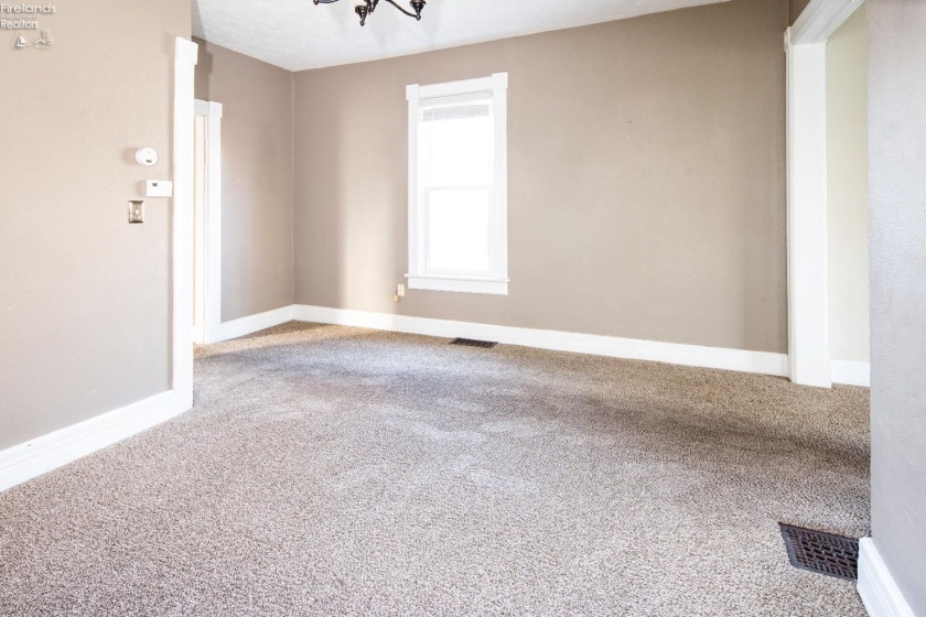 1010 White Avenue, Fremont, 43420, 2 Bedrooms Bedrooms, ,1 BathroomBathrooms,Residential,For Sale,White,20260442