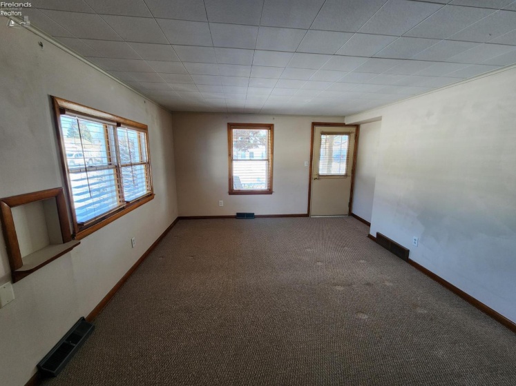 2103 Putnam Street, Sandusky, 44870, 3 Bedrooms Bedrooms, ,1 BathroomBathrooms,Residential,For Sale,Putnam Street,20260453