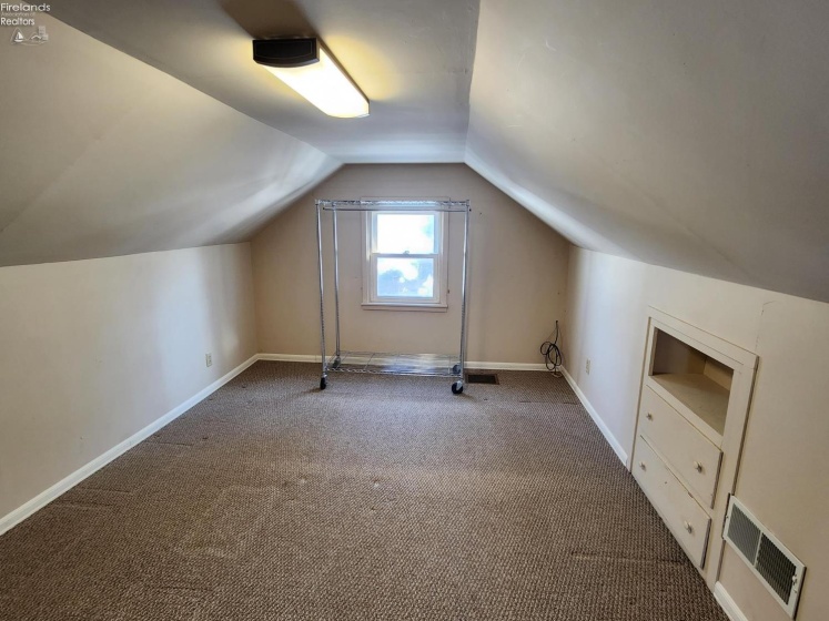 2103 Putnam Street, Sandusky, 44870, 3 Bedrooms Bedrooms, ,1 BathroomBathrooms,Residential,For Sale,Putnam Street,20260453