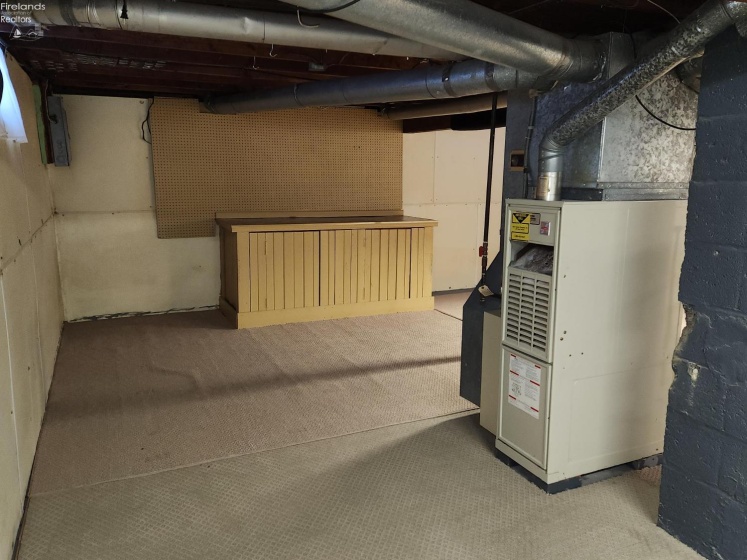 2103 Putnam Street, Sandusky, 44870, 3 Bedrooms Bedrooms, ,1 BathroomBathrooms,Residential,For Sale,Putnam Street,20260453