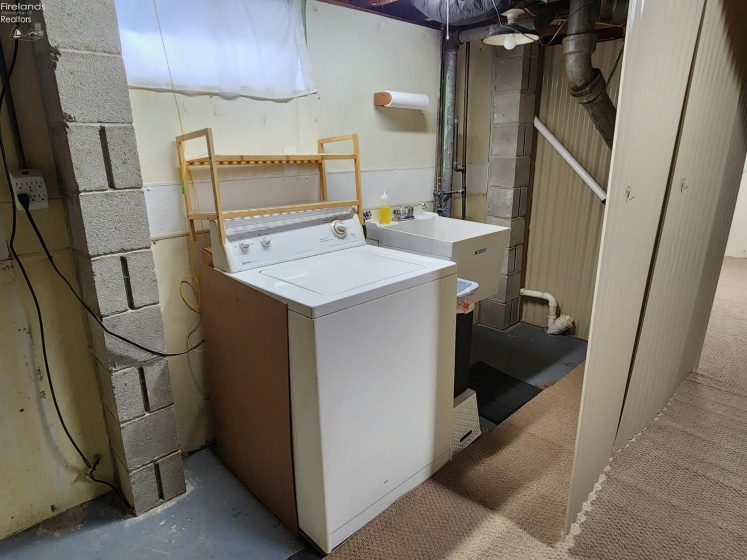 2103 Putnam Street, Sandusky, 44870, 3 Bedrooms Bedrooms, ,1 BathroomBathrooms,Residential,For Sale,Putnam Street,20260453