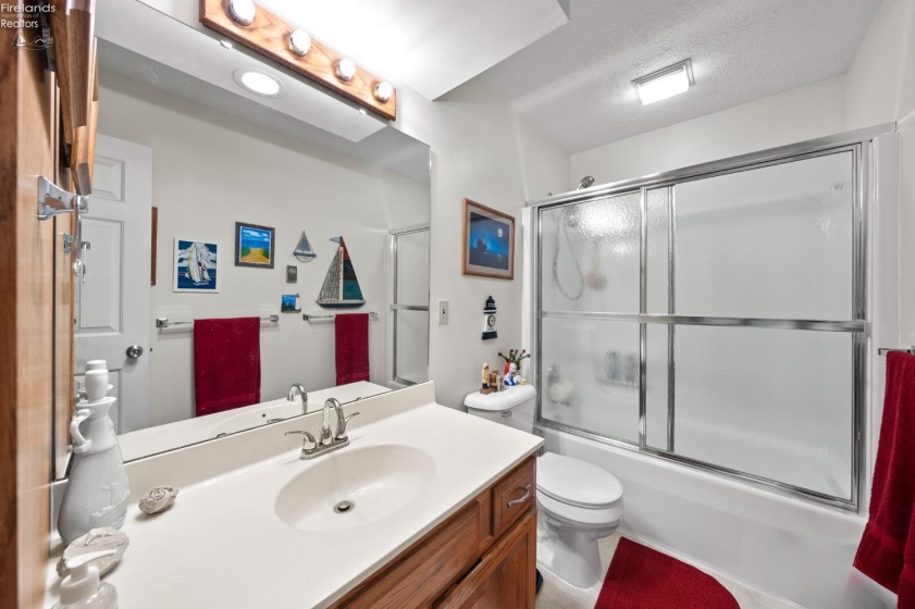 927 Dallas Drive, Huron, 44839, 2 Bedrooms Bedrooms, ,2 BathroomsBathrooms,Residential,For Sale,Dallas,20253688