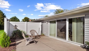 927 Dallas Drive, Huron, 44839, 2 Bedrooms Bedrooms, ,2 BathroomsBathrooms,Residential,For Sale,Dallas,20253688