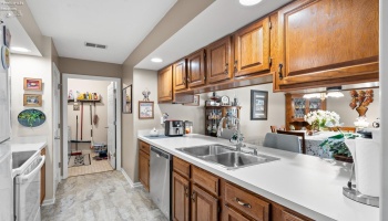 927 Dallas Drive, Huron, 44839, 2 Bedrooms Bedrooms, ,2 BathroomsBathrooms,Residential,For Sale,Dallas,20253688