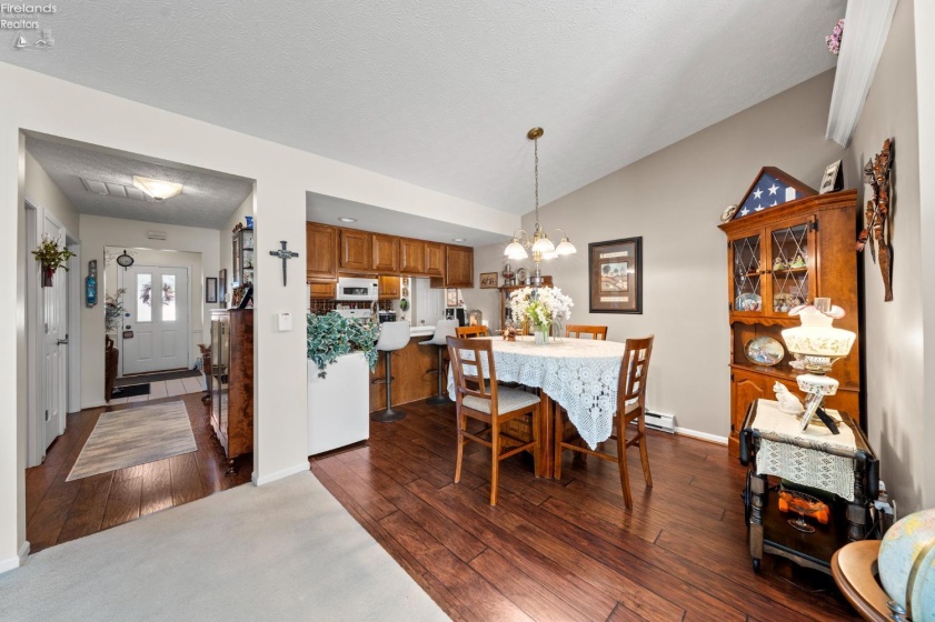 927 Dallas Drive, Huron, 44839, 2 Bedrooms Bedrooms, ,2 BathroomsBathrooms,Residential,For Sale,Dallas,20253688