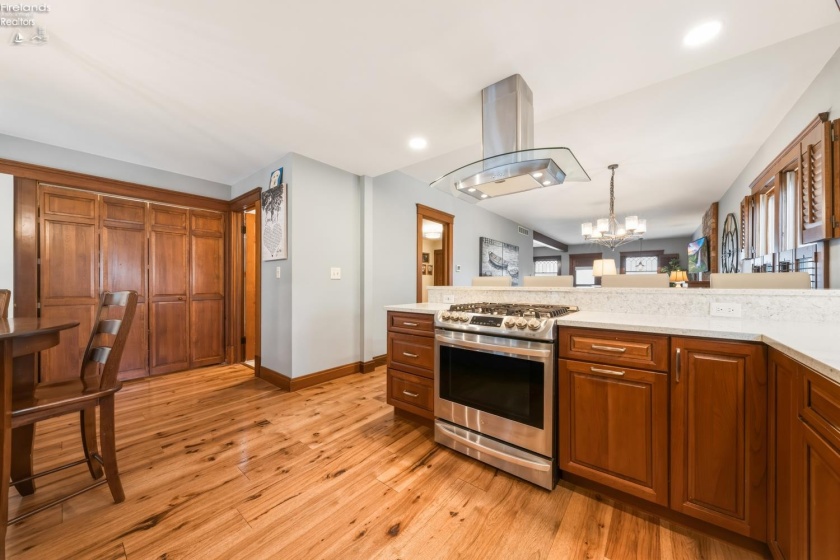 1209 Prairie Street, Marblehead, 43440, 5 Bedrooms Bedrooms, ,3 BathroomsBathrooms,Residential,For Sale,Prairie,20260478