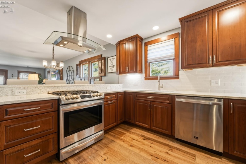 1209 Prairie Street, Marblehead, 43440, 5 Bedrooms Bedrooms, ,3 BathroomsBathrooms,Residential,For Sale,Prairie,20260478