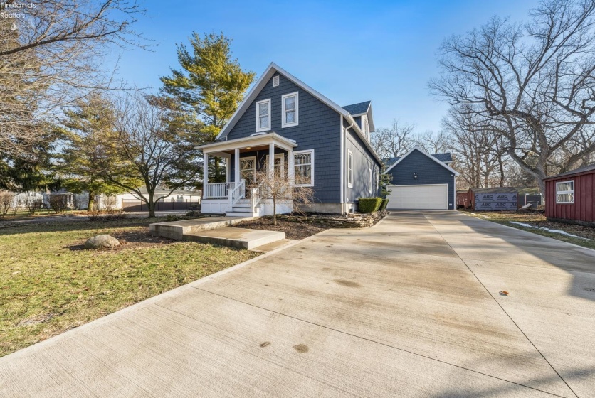 1209 Prairie Street, Marblehead, 43440, 5 Bedrooms Bedrooms, ,3 BathroomsBathrooms,Residential,For Sale,Prairie,20260478