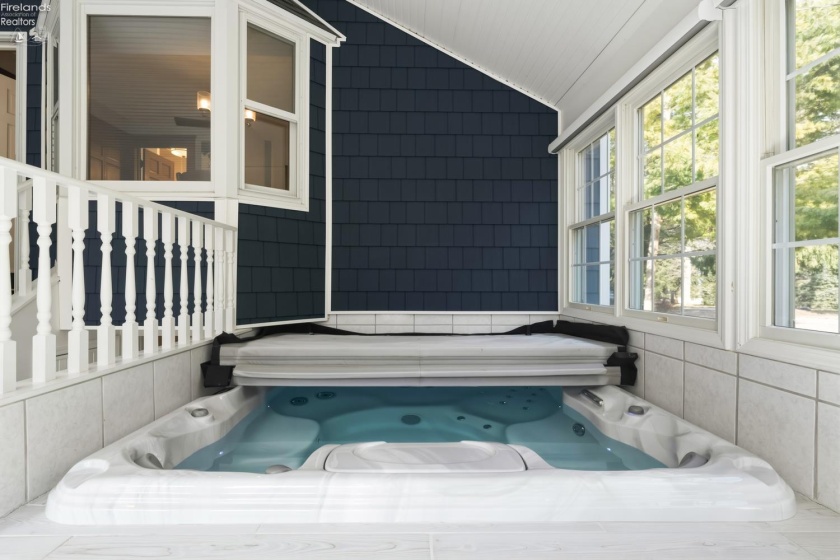 1209 Prairie Street, Marblehead, 43440, 5 Bedrooms Bedrooms, ,3 BathroomsBathrooms,Residential,For Sale,Prairie,20260478