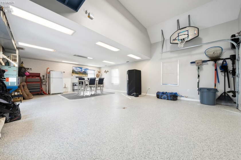 1209 Prairie Street, Marblehead, 43440, 5 Bedrooms Bedrooms, ,3 BathroomsBathrooms,Residential,For Sale,Prairie,20260478