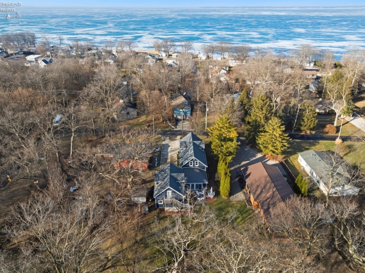 1209 Prairie Street, Marblehead, 43440, 5 Bedrooms Bedrooms, ,3 BathroomsBathrooms,Residential,For Sale,Prairie,20260478