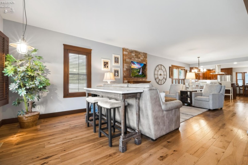 1209 Prairie Street, Marblehead, 43440, 5 Bedrooms Bedrooms, ,3 BathroomsBathrooms,Residential,For Sale,Prairie,20260478