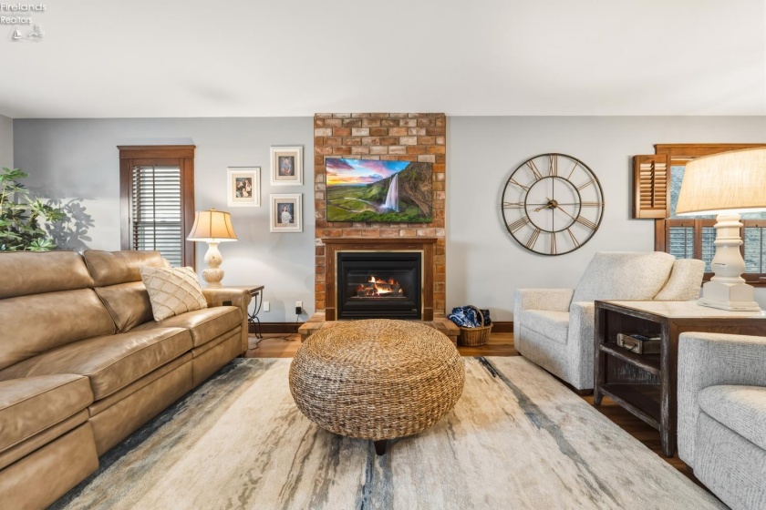 1209 Prairie Street, Marblehead, 43440, 5 Bedrooms Bedrooms, ,3 BathroomsBathrooms,Residential,For Sale,Prairie,20260478