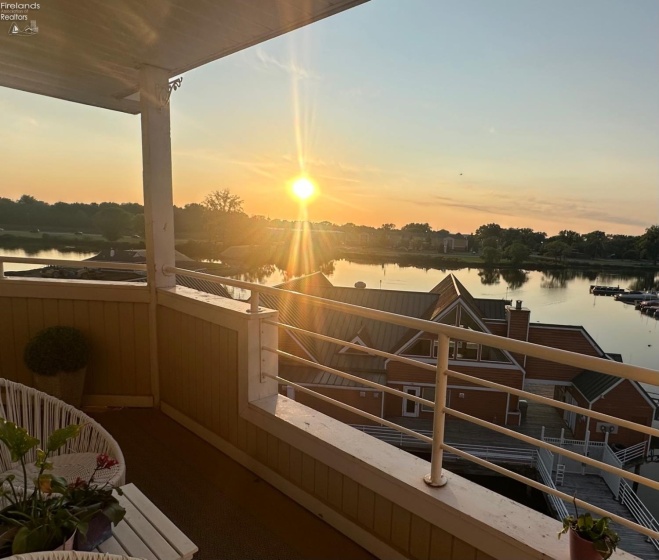 57 Marina Point, Sandusky, 44870, 1 Bedroom Bedrooms, ,1 BathroomBathrooms,Residential,For Sale,Marina Point,20260384