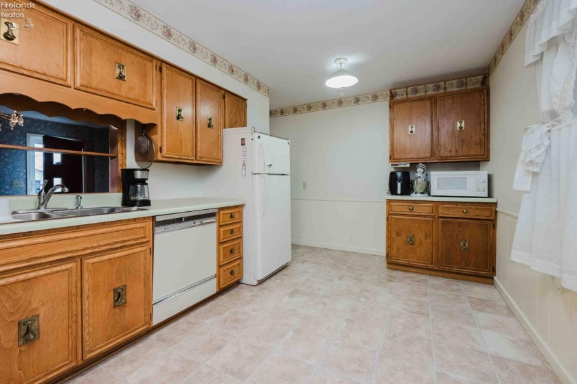 152 Meadow Lane, Clyde, 43410, 3 Bedrooms Bedrooms, ,1 BathroomBathrooms,Residential,For Sale,Meadow,20260446