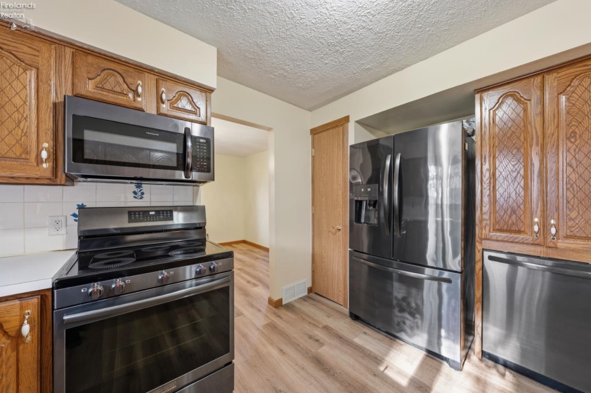 18 Milan Manor Drive, Milan, 44846, 5 Bedrooms Bedrooms, ,4 BathroomsBathrooms,Residential,For Sale,Milan Manor,20260433