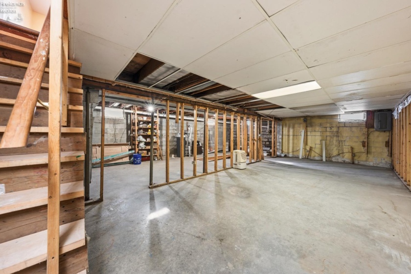 18 Milan Manor Drive, Milan, 44846, 5 Bedrooms Bedrooms, ,4 BathroomsBathrooms,Residential,For Sale,Milan Manor,20260433