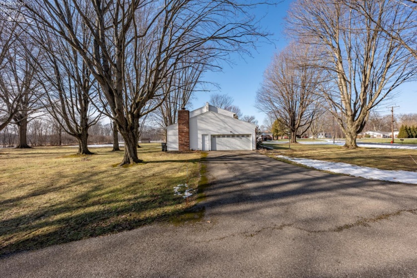 18 Milan Manor Drive, Milan, 44846, 5 Bedrooms Bedrooms, ,4 BathroomsBathrooms,Residential,For Sale,Milan Manor,20260433