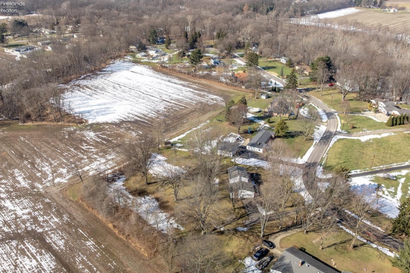 18 Milan Manor Drive, Milan, 44846, 5 Bedrooms Bedrooms, ,4 BathroomsBathrooms,Residential,For Sale,Milan Manor,20260433