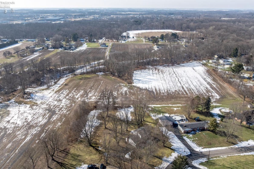 18 Milan Manor Drive, Milan, 44846, 5 Bedrooms Bedrooms, ,4 BathroomsBathrooms,Residential,For Sale,Milan Manor,20260433