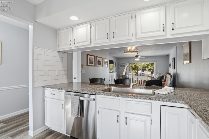 721 Creekside Drive, Huron, 44839, 2 Bedrooms Bedrooms, ,2 BathroomsBathrooms,Residential,For Sale,Creekside,20260477