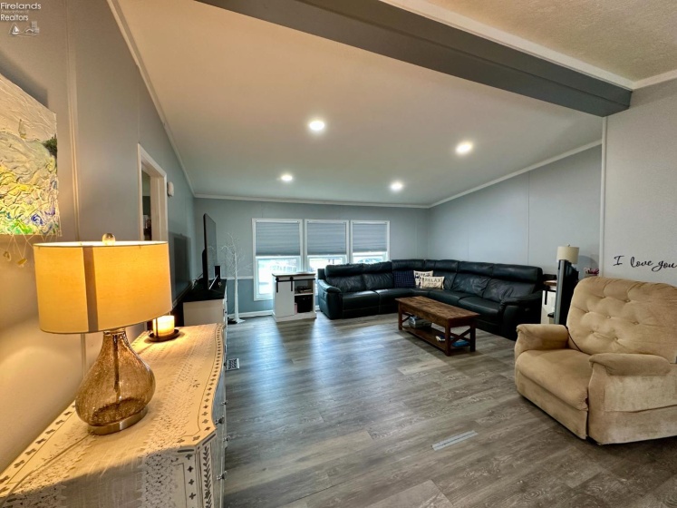 2860 Risingsun Road, Port Clinton, 43452, 3 Bedrooms Bedrooms, ,2 BathroomsBathrooms,Residential,For Sale,Risingsun,20260491