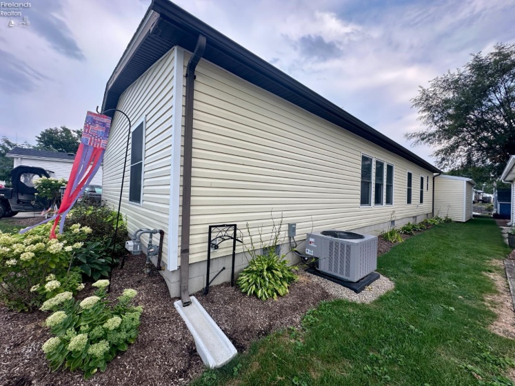 2860 Risingsun Road, Port Clinton, 43452, 3 Bedrooms Bedrooms, ,2 BathroomsBathrooms,Residential,For Sale,Risingsun,20260491