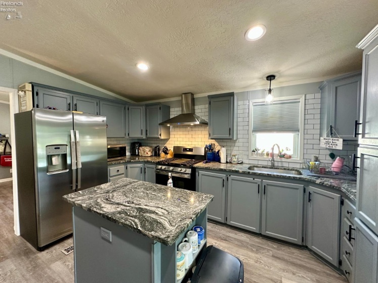 2860 Risingsun Road, Port Clinton, 43452, 3 Bedrooms Bedrooms, ,2 BathroomsBathrooms,Residential,For Sale,Risingsun,20260491