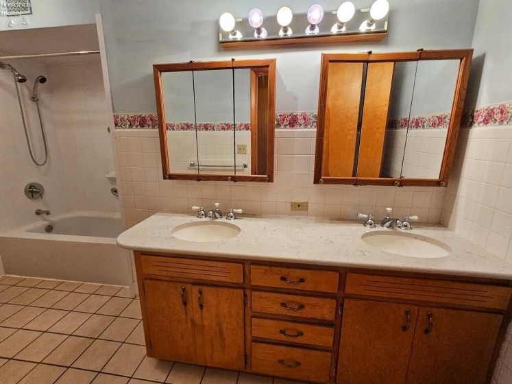 204 Pennington, Sycamore, 44882, 4 Bedrooms Bedrooms, ,2 BathroomsBathrooms,Residential,For Sale,Pennington,20260489