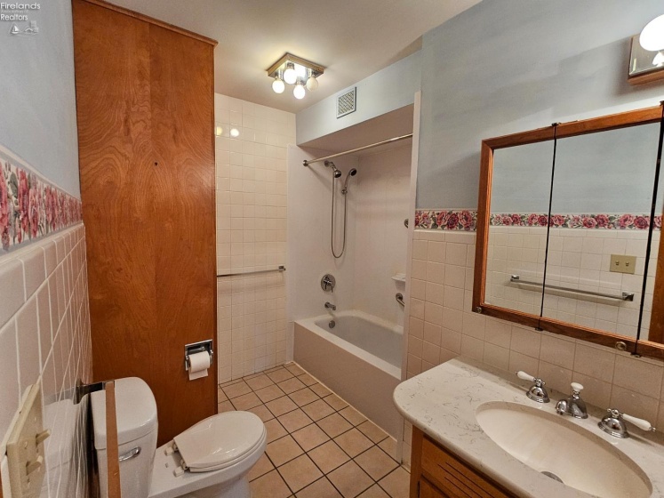 204 Pennington, Sycamore, 44882, 4 Bedrooms Bedrooms, ,2 BathroomsBathrooms,Residential,For Sale,Pennington,20260489