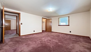 332 Elm Avenue, Tiffin, 44883, 3 Bedrooms Bedrooms, ,2 BathroomsBathrooms,Residential,For Sale,Elm Avenue,20260497