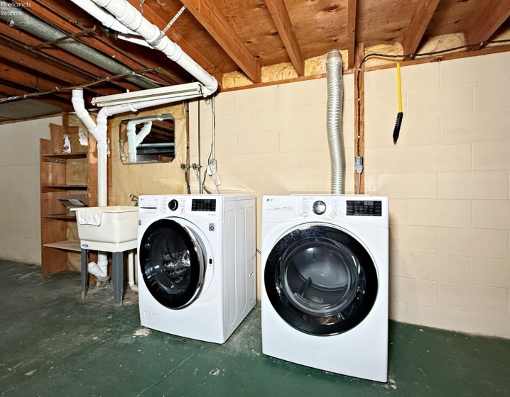 332 Elm Avenue, Tiffin, 44883, 3 Bedrooms Bedrooms, ,2 BathroomsBathrooms,Residential,For Sale,Elm Avenue,20260497