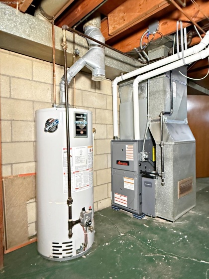 332 Elm Avenue, Tiffin, 44883, 3 Bedrooms Bedrooms, ,2 BathroomsBathrooms,Residential,For Sale,Elm Avenue,20260497