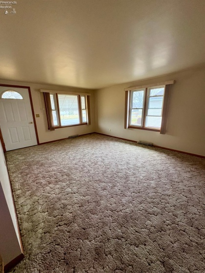 332 Elm Avenue, Tiffin, 44883, 3 Bedrooms Bedrooms, ,2 BathroomsBathrooms,Residential,For Sale,Elm Avenue,20260497