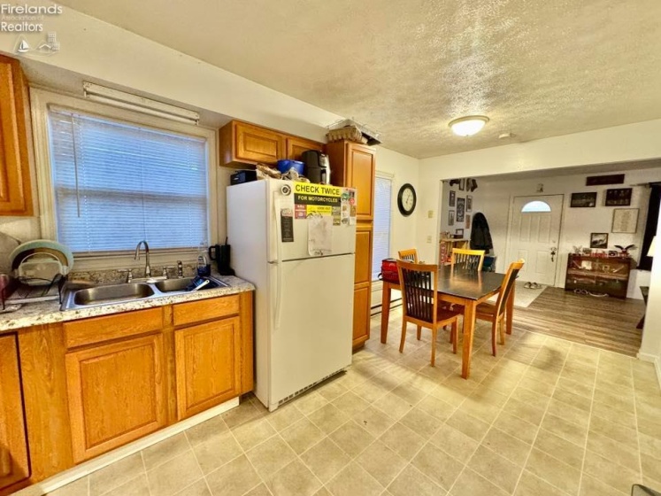 421 Scott Street, Sandusky, 44870, 3 Bedrooms Bedrooms, ,1 BathroomBathrooms,Residential,For Sale,Scott,20260508