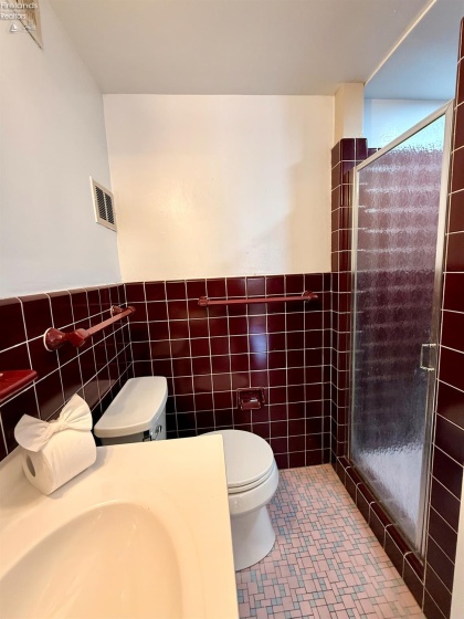 11820 Edgewater Drive, Lakewood, 44107, 3 Bedrooms Bedrooms, ,3 BathroomsBathrooms,Residential,For Sale,Edgewater,20260510